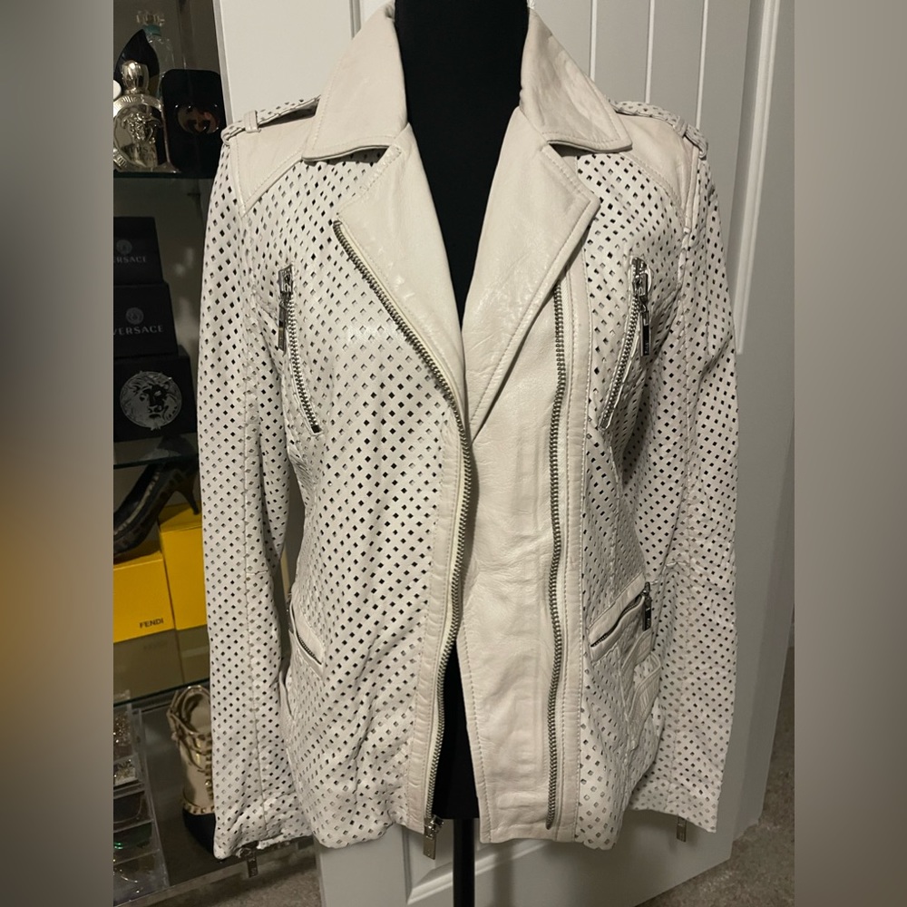 Genuine Leather Vintage White Jacket Vintage New without the tags.